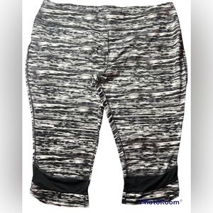 TekGear Drytek Athletic Capri Pants Women's 3X Black/White Print Stretch Pull On